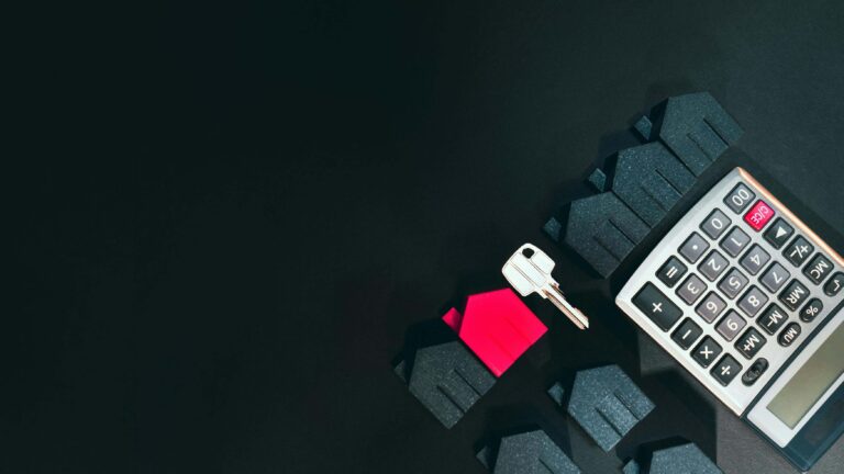 Should You Wait for Interest Rates to Drop Before Buying a Home in Washington? What Buyers Need to Know